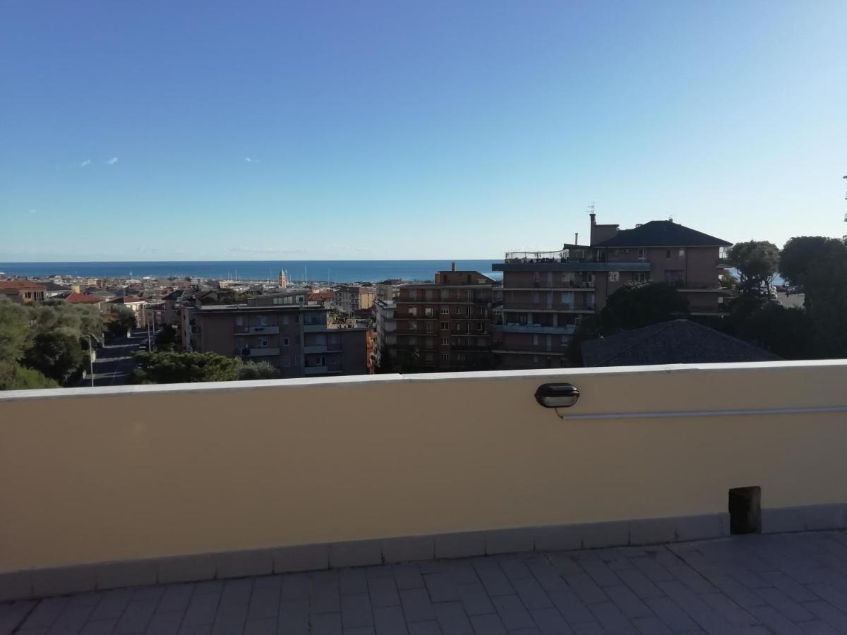 Terrazza Sul Mare In Via Devoto Lejlighed Chiavari Eksteriør billede